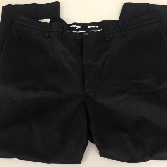 Wrangler Pants Nwt Wrangler Relaxed Fit Casual Pant E6 Poshmark